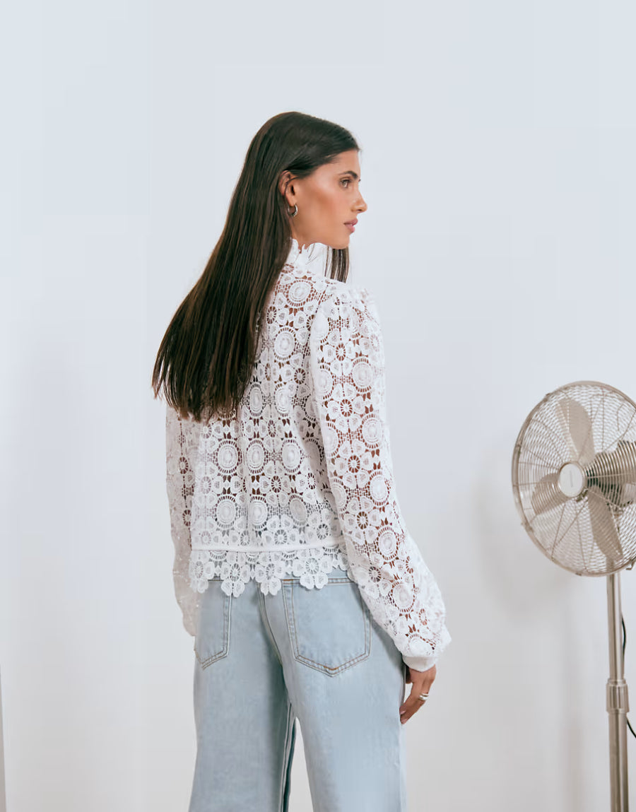 AVDA Lace Top