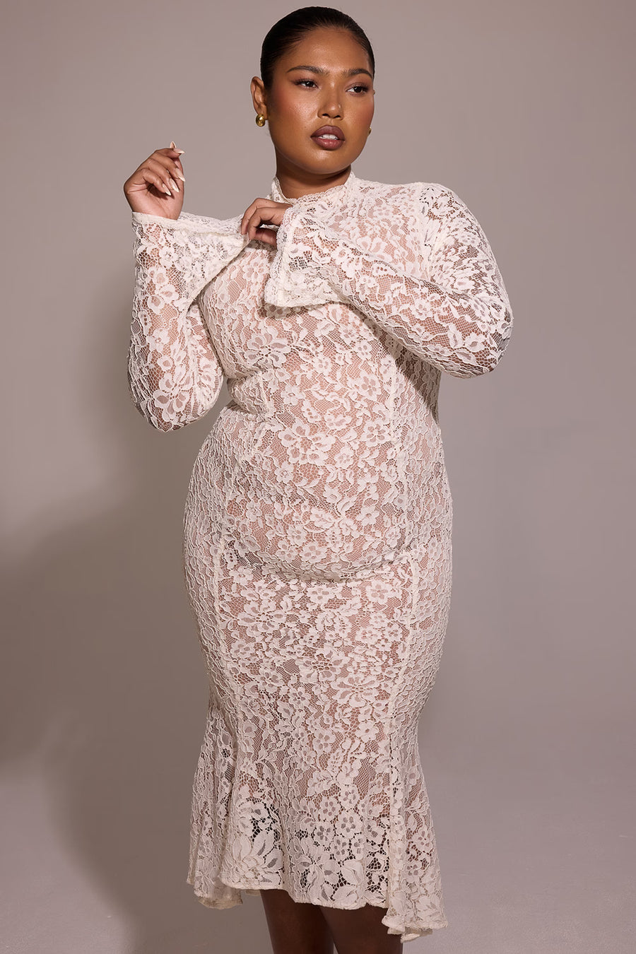 AUMA Lace Bodycon Midi Dress