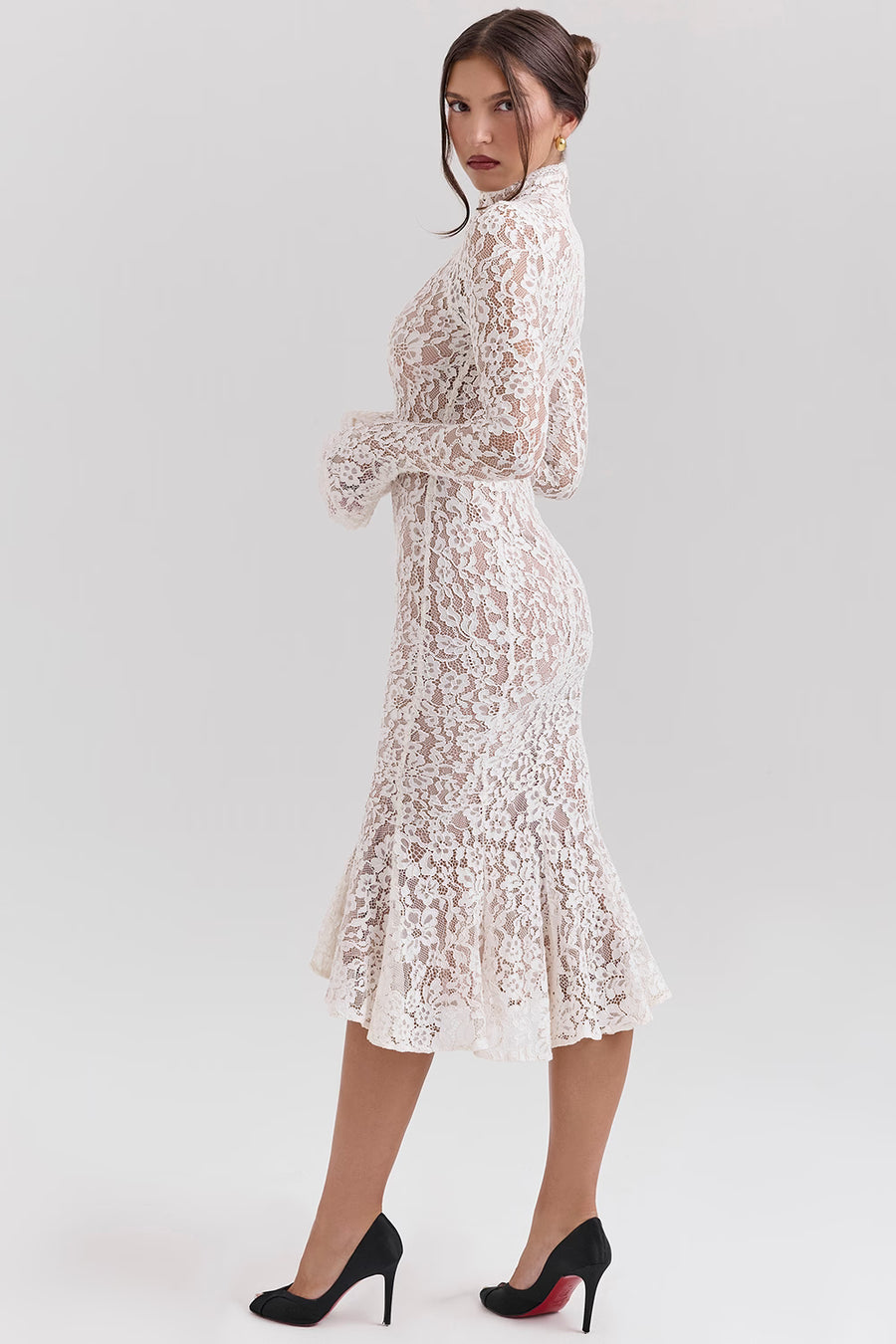 AUMA Lace Bodycon Midi Dress